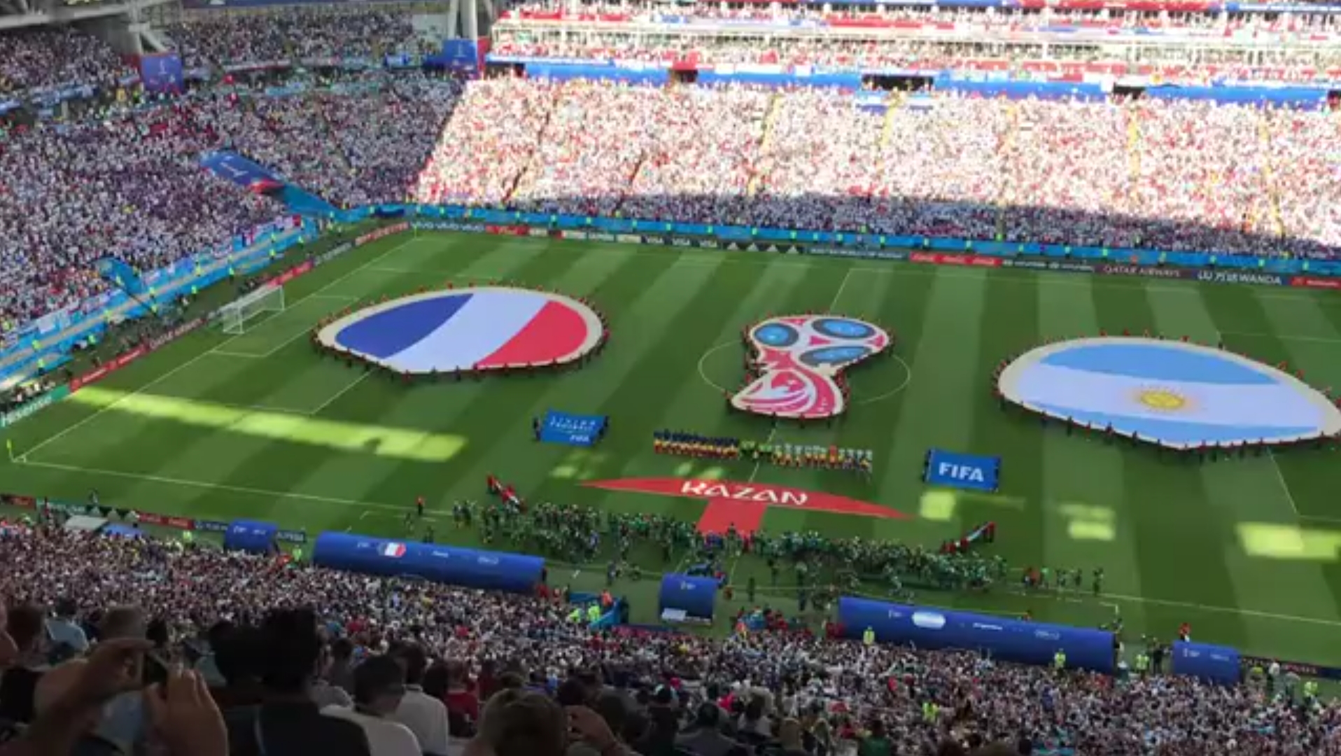 展现了他